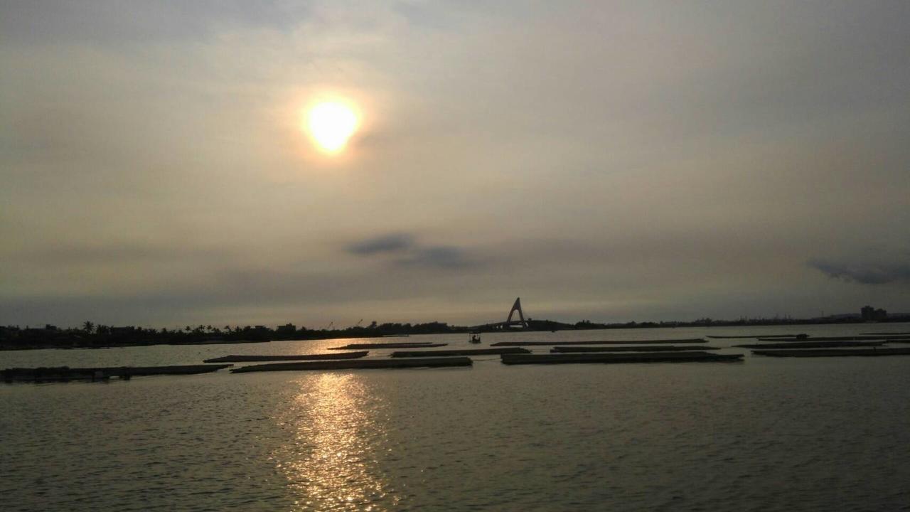 蔚藍白鷺民宿 Donggang Buitenkant foto